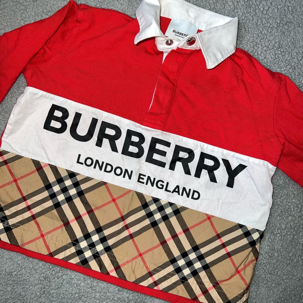 Toddler Boys Red & White Burberry 3/4 Sleeve Shirt. Size 3t.